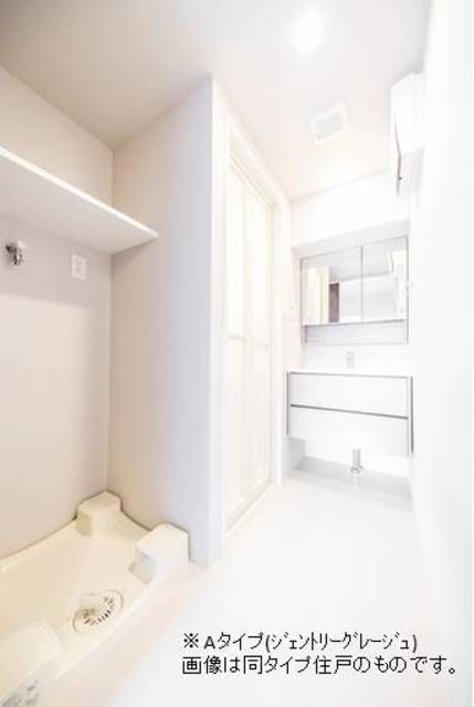 洗面設備　写真は同タイプ住居です