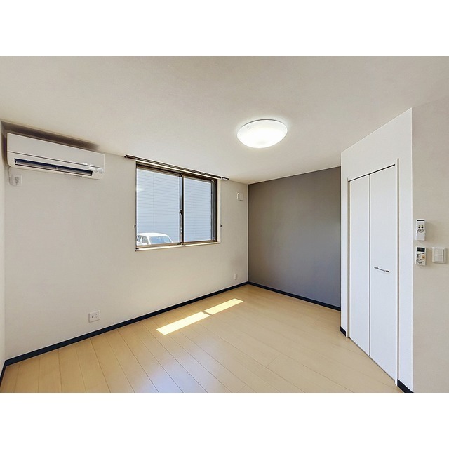 居室・リビング　※全て別部屋の写真になります。