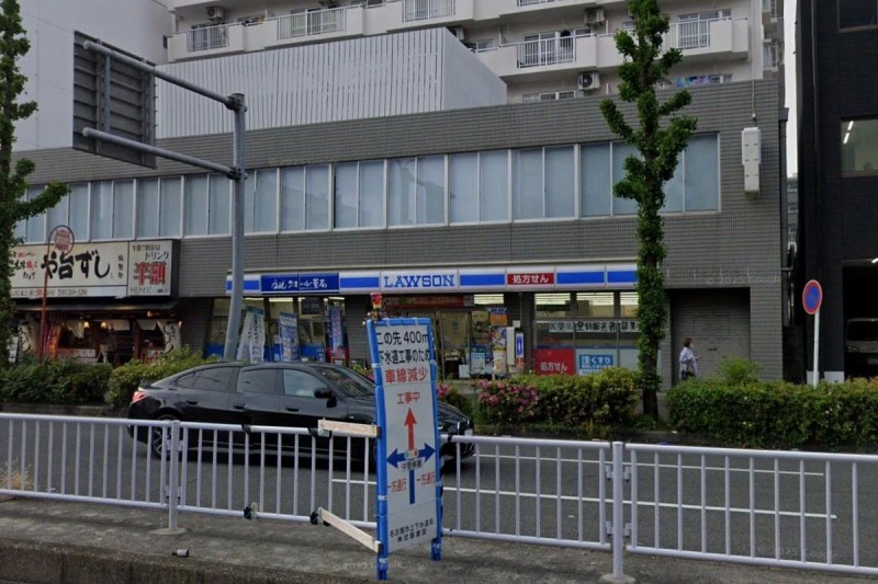 コンビニ　ローソン 鶴舞駅西店（コンビニ）まで274m
