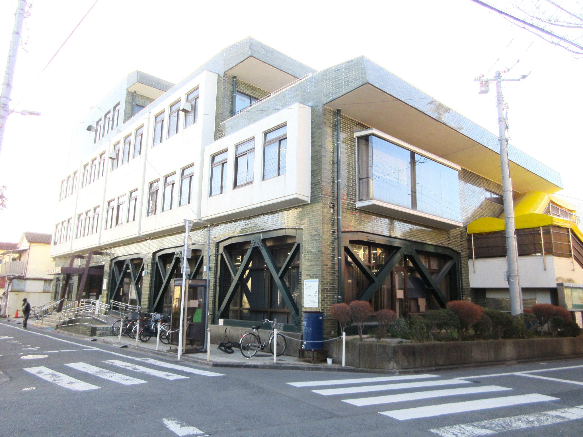 図書館　葛飾区立お花茶屋図書館（図書館）まで227m