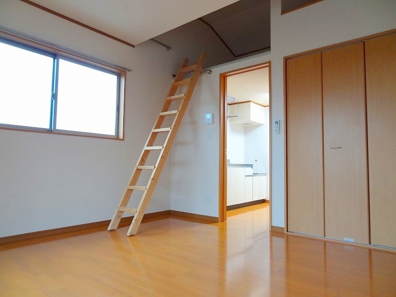 フォースAtの内装写真