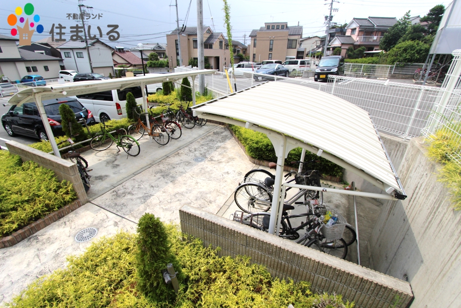 スーパー　マックスバリュ左京山店（スーパー）まで700m