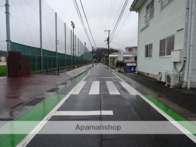 その他　前面道路（その他）まで0m