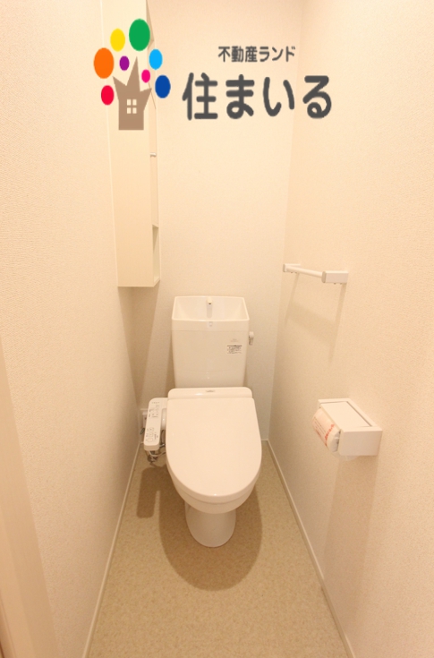 トイレ　※写真は同社同型タイプとなります