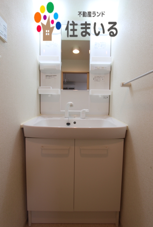 洗面設備　※写真は同型タイプとなります