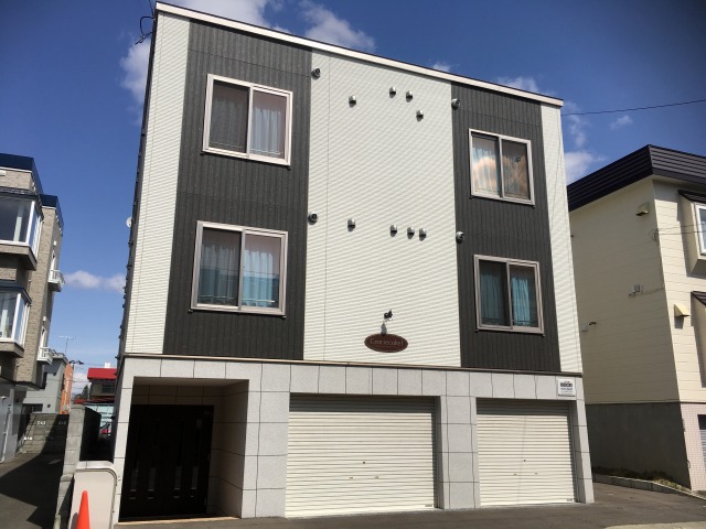 建物外観　お手頃お家賃で一人暮らしに最適のお部屋です♪