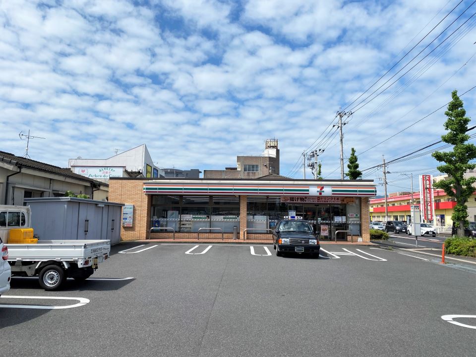 コンビニ　セブンイレブン鹿児島上塩屋店（コンビニ）まで400m