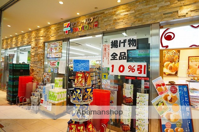 コンビニ　ローソンストア100 金沢町屋町（コンビニ）まで261m