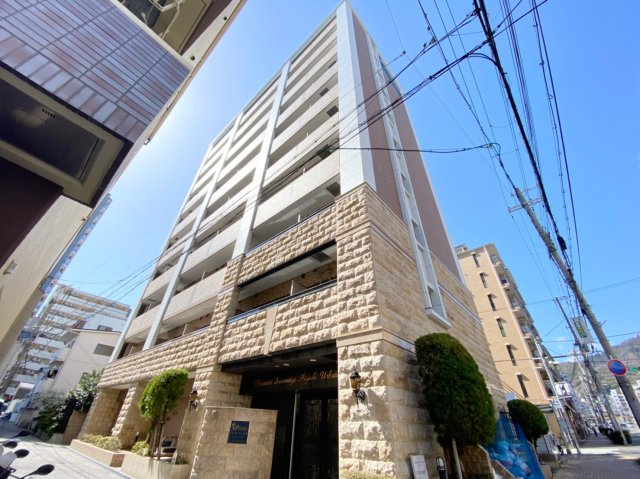 神戸市中央区日暮通のマンションの建物外観