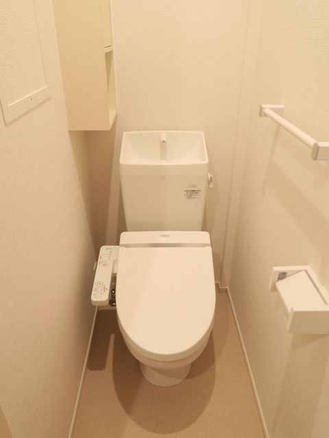 【岐阜市又丸のアパートのトイレ】