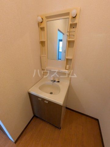 ＪＲ東海道本線 静岡駅 バス乗車時間：17分 最寄りバス停で下車 徒歩8分 2階建 築32年の内装写真