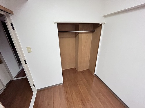 収納　洋室（約4.5畳）のクロゼット　※2023年10月撮影