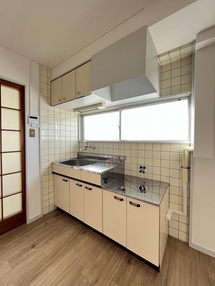 キッチン　※別号室の写真です