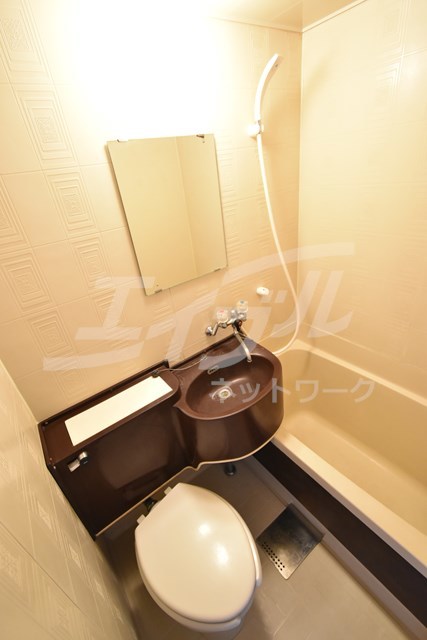 バス・シャワールーム