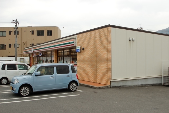 コンビニ　セブンイレブン広島高取北店（コンビニ）まで1039m