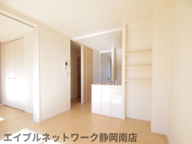 その他部屋・スペース　明るい色調の室内です