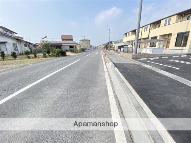 その他　前面道路（その他）まで0m