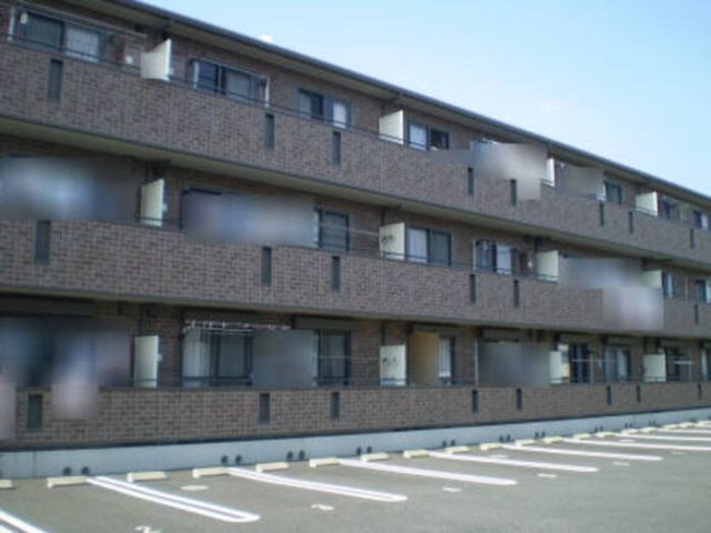 入間市大字野田のアパートの建物外観