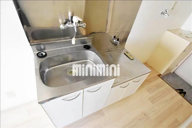 キッチン　シンク広めのお部屋です。