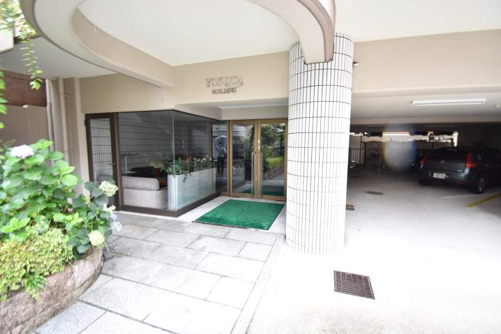 エントランス　エントランス