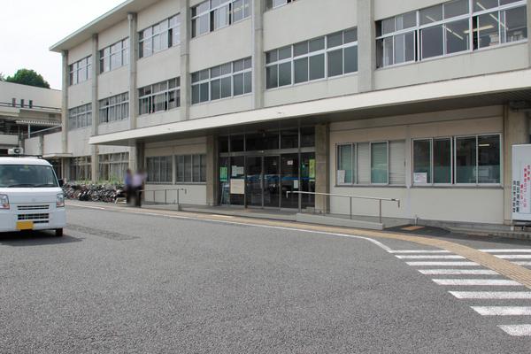 役所　向日市役所（役所）まで731m