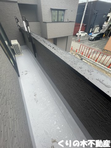 バルコニー　バルコニーがあります