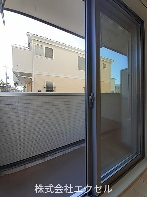 バルコニー　南向きで日当たり良好です。