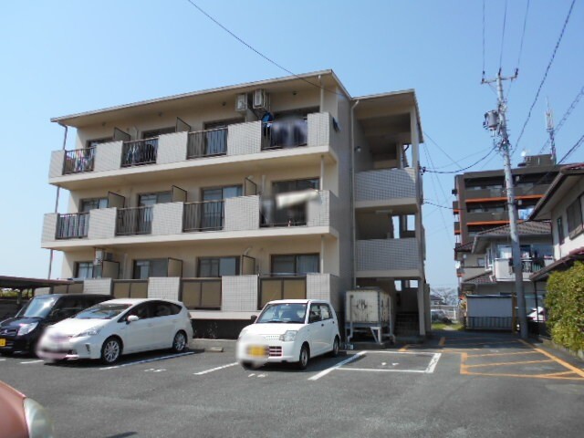 浜松市中央区東三方町のマンションの建物外観