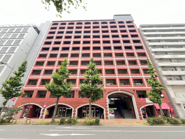 北九州市小倉北区古船場町のマンションの建物外観