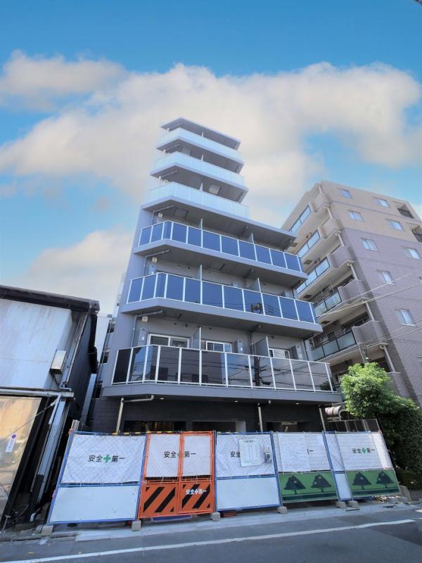 【大田区羽田のマンションの建物外観】