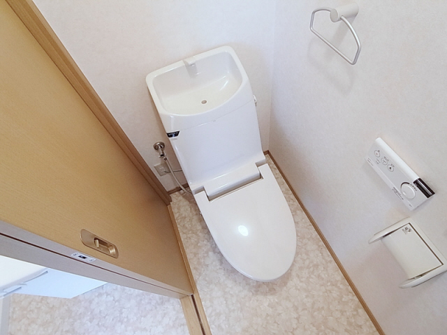 トイレ　ウォシュレット完備のトイレ