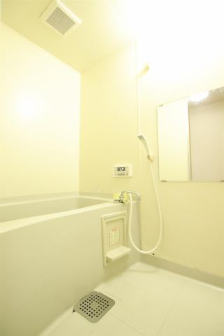 バス・シャワールーム　日々の疲れを癒すお風呂付です