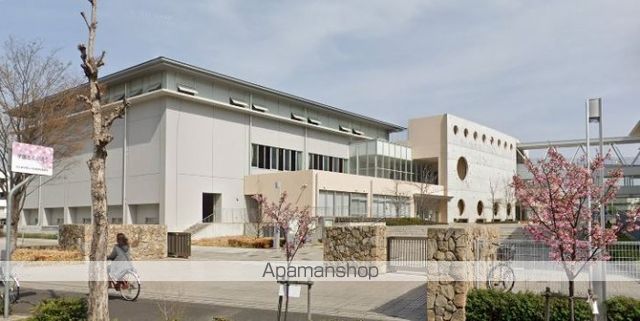 小学校　高松市立高松第一小学校（小学校）まで1029m