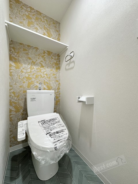 トイレ　温水洗浄便座付き♪