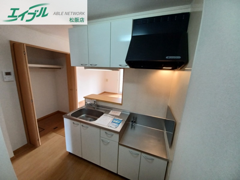 キッチン　同物件別部屋参考写真です。
