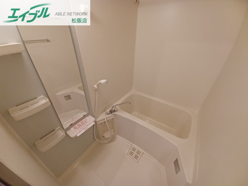 バス・シャワールーム　同物件別部屋参考写真です。