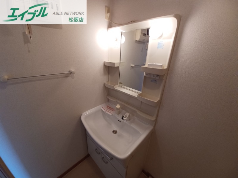 洗面設備　同物件別部屋参考写真です。
