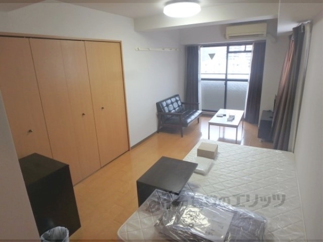 居室・リビング　洋室