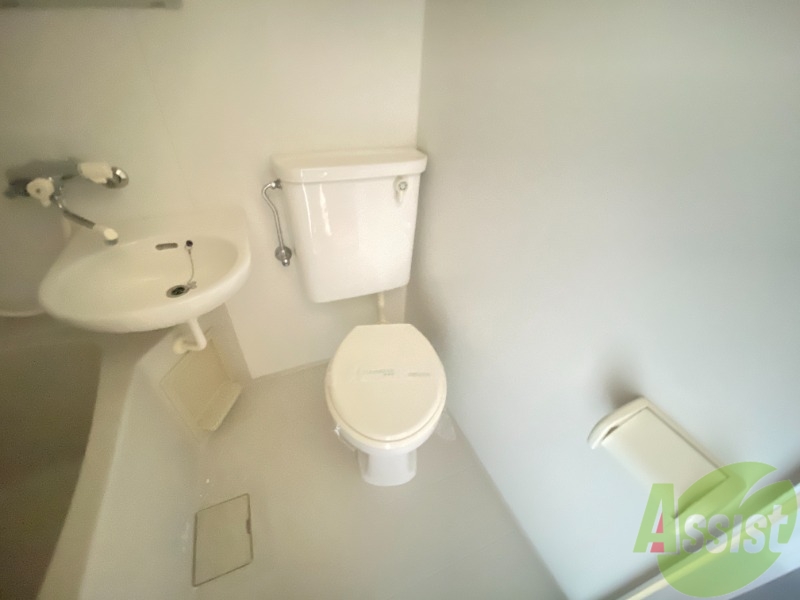 トイレ　トイレは清潔感があり安心して使用できそうです。