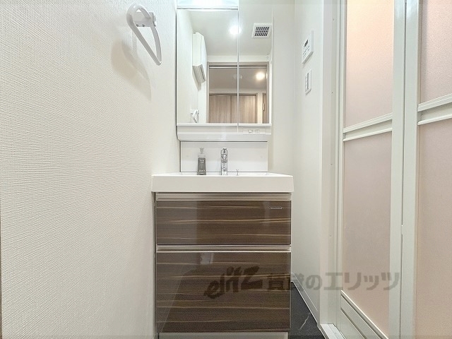 洗面設備　独立洗面台