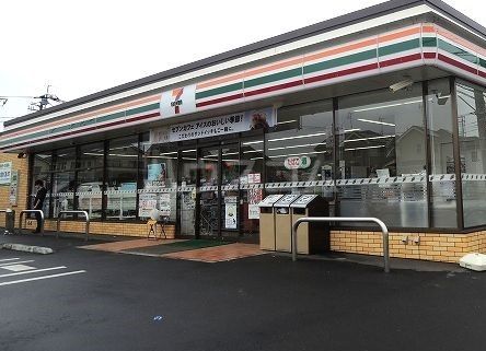 コンビニ　セブン-イレブン 伊奈栄６丁目店（コンビニ）まで440m