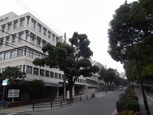 図書館　兵庫県点字図書館（図書館）まで670m