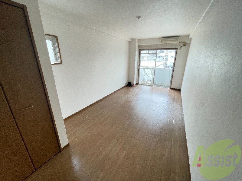 居室・リビング　日当たり良好！