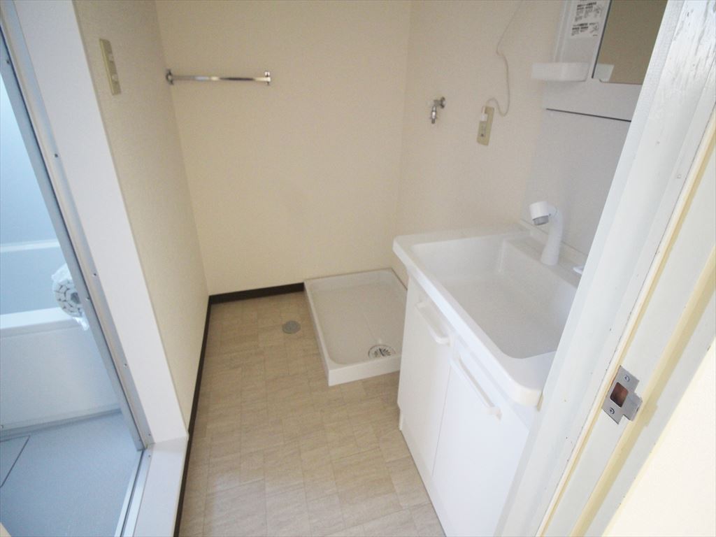 洗面設備　別部屋の写真です。