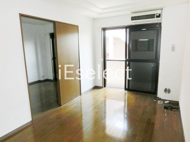 居室・リビング　フローリングのお部屋です。