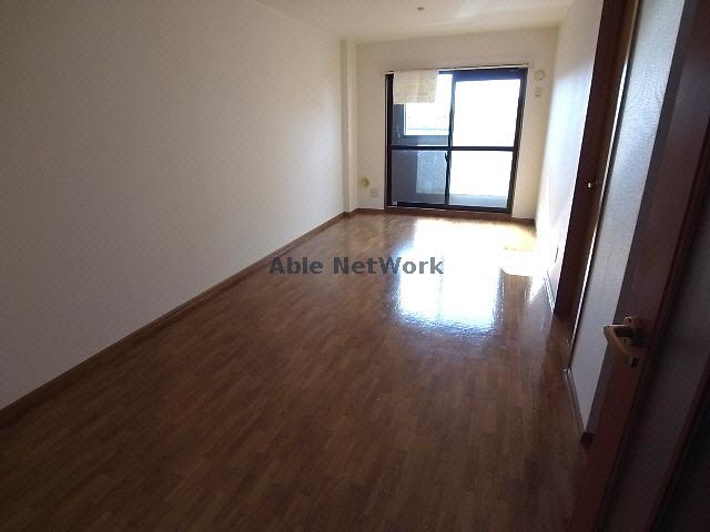 居室・リビング　※同物件・別部屋写真