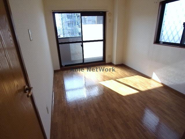 居室・リビング　※同物件・別部屋写真