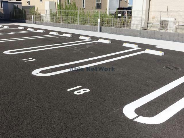 駐車場　駐車場