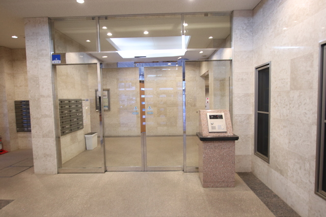 エントランス　エントランスオートロック