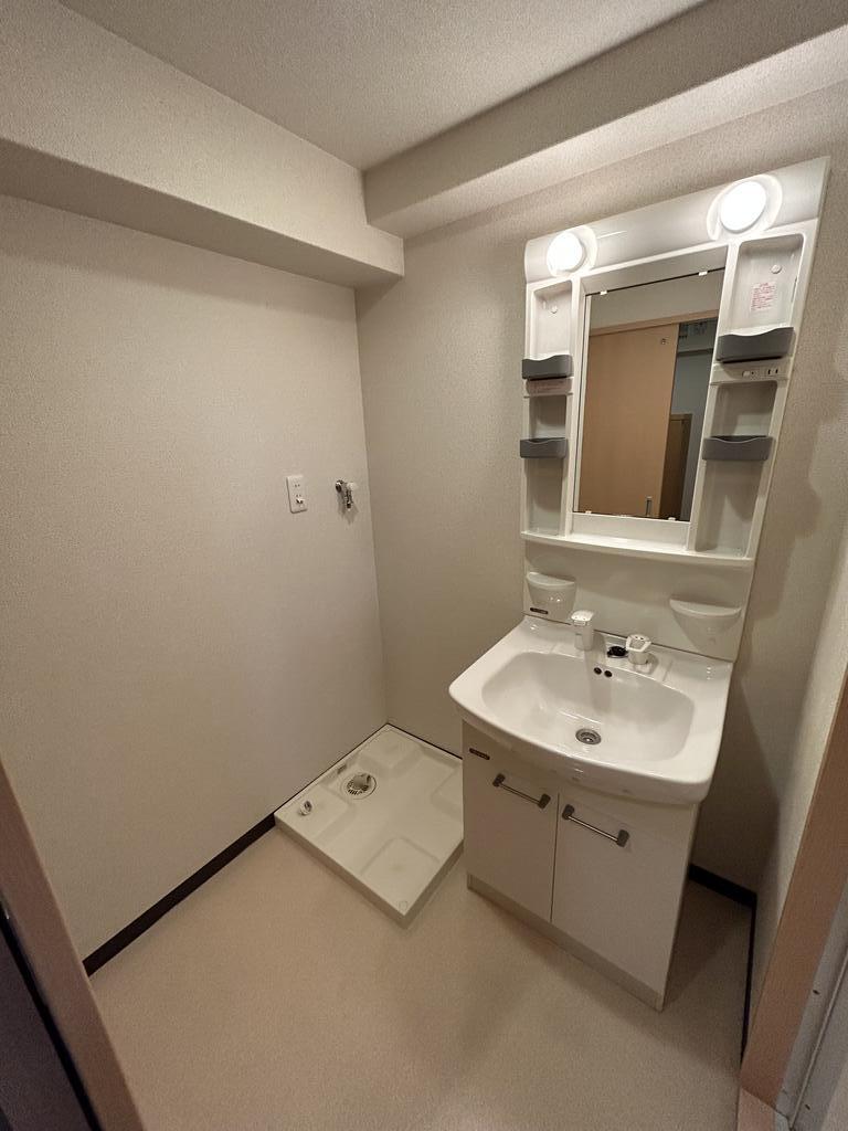 洗面設備　シャンプードレッサー付き